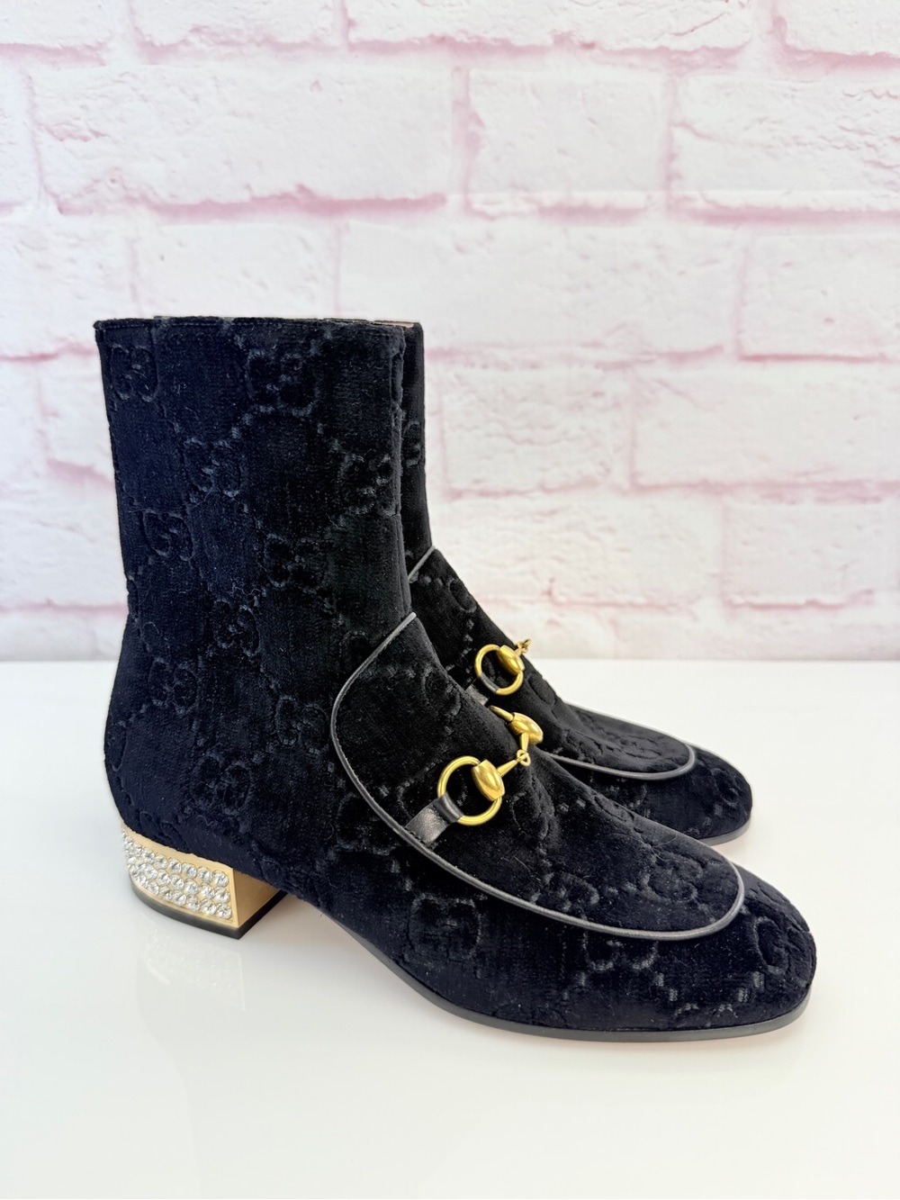 Gucci Crystal Horsebit Accent Velvet Boots 525242 38